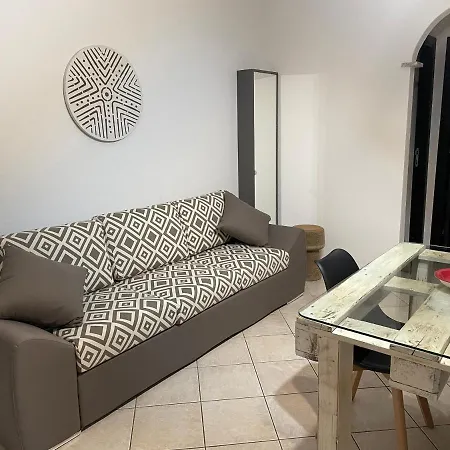 Maison Olivastri Apartment